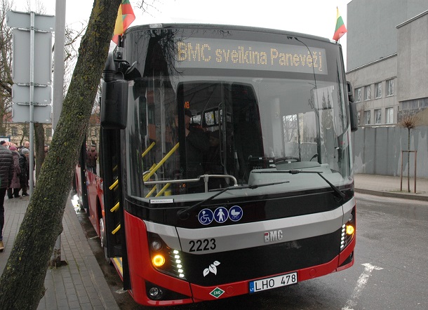 Į Panevėžio miesto gatves išriedėjo nauji ekologiški autobusai