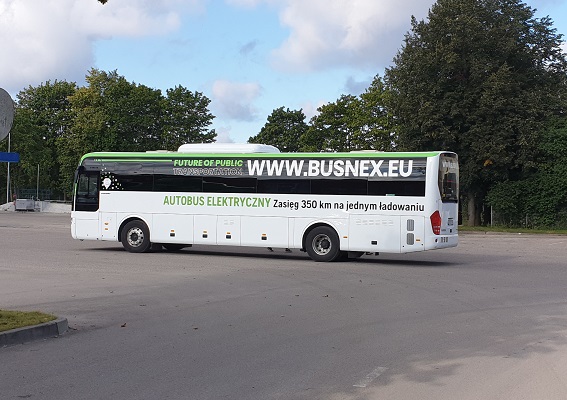 Klaipėdiškiai pirmieji Lietuvoje išbando elektrinį tarpmiestinį autobusą