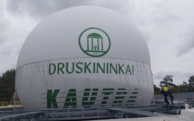 Įrenginėjamoje Druskininkų autobusų stotyje – į dangų kylantis helio balionas